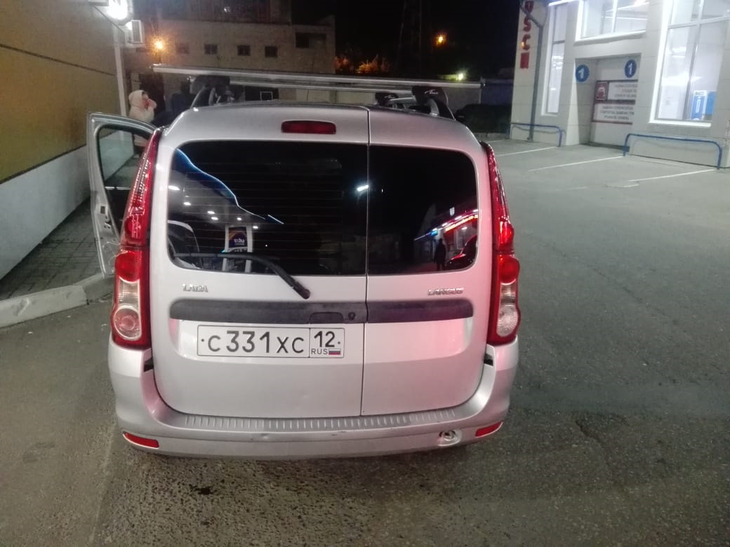 Дополнительные задние фонари. — Lada Ларгус, 1,6 л, 2012 года ...