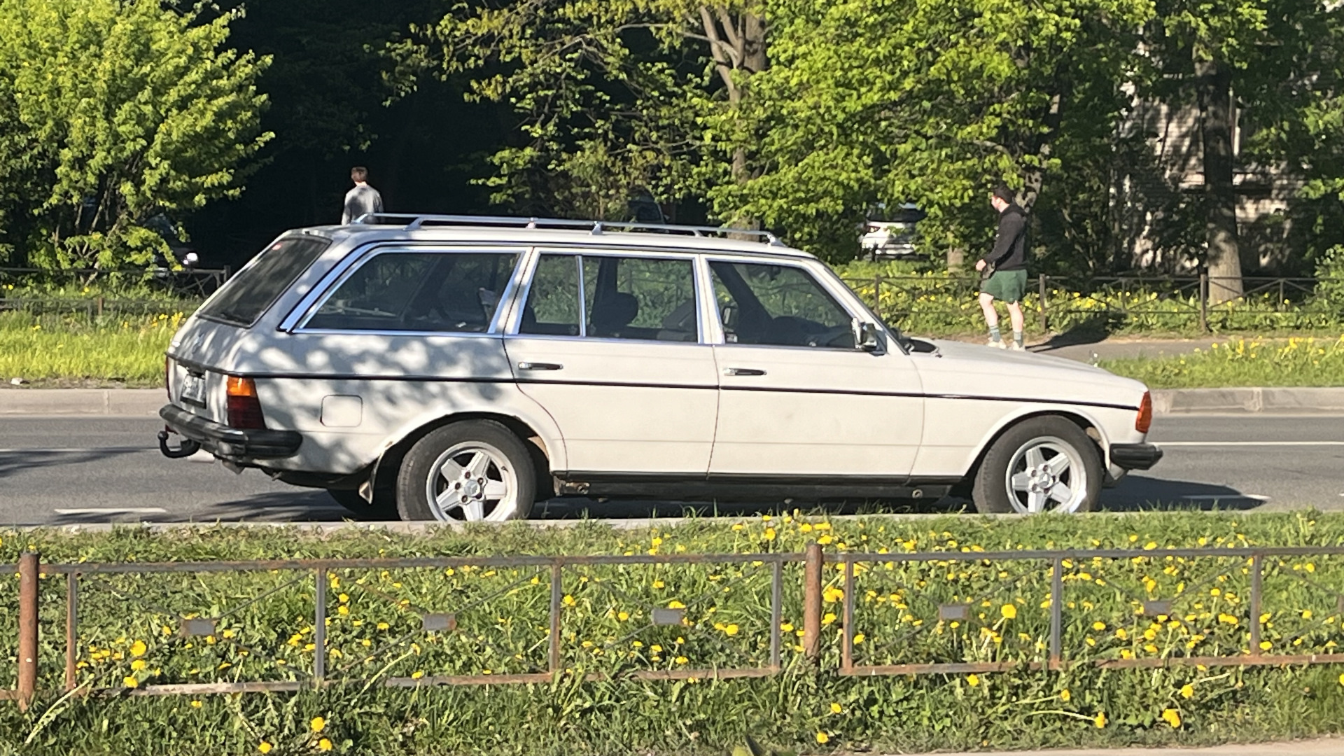 Mercedes-Benz W123 3.0 дизельный 1984 | некро мерс на DRIVE2