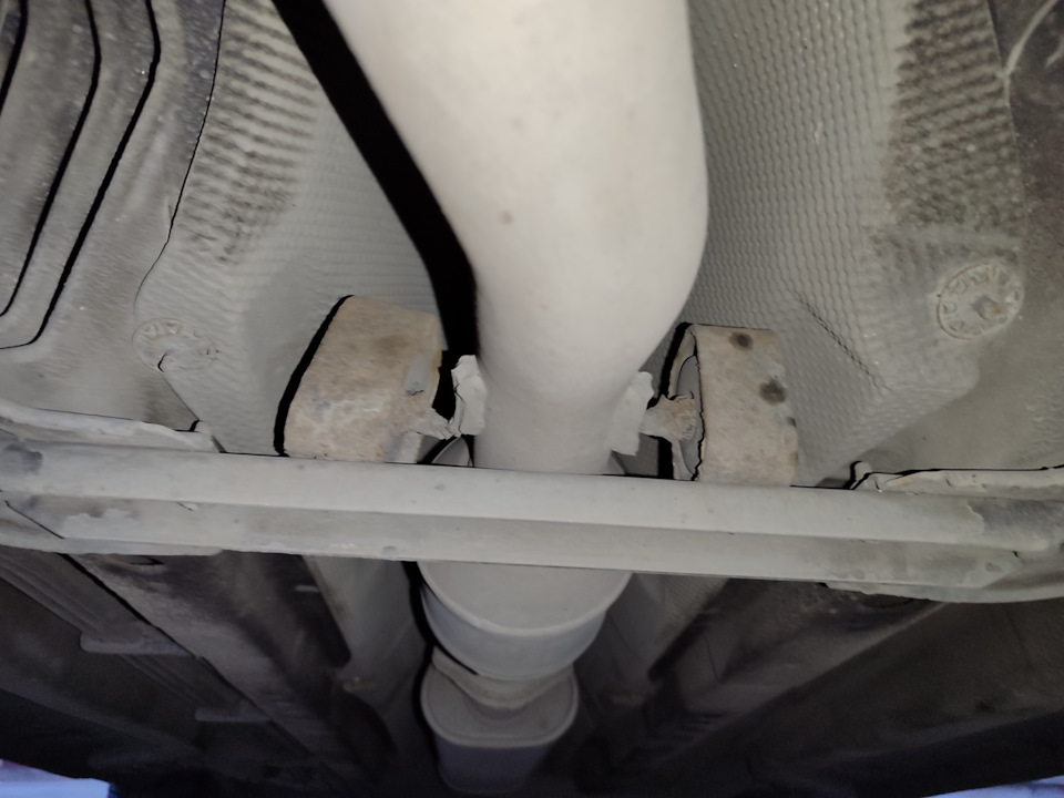 Ремонт крепления глушителя — Opel Astra J, 1,6 л, 2010 года | поломка ...