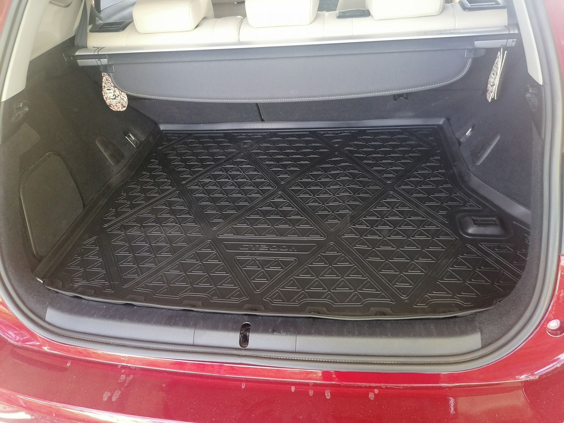 Оригинальный коврик в багажник — Lexus CT 200h, 1,8 л, 2012 года ...