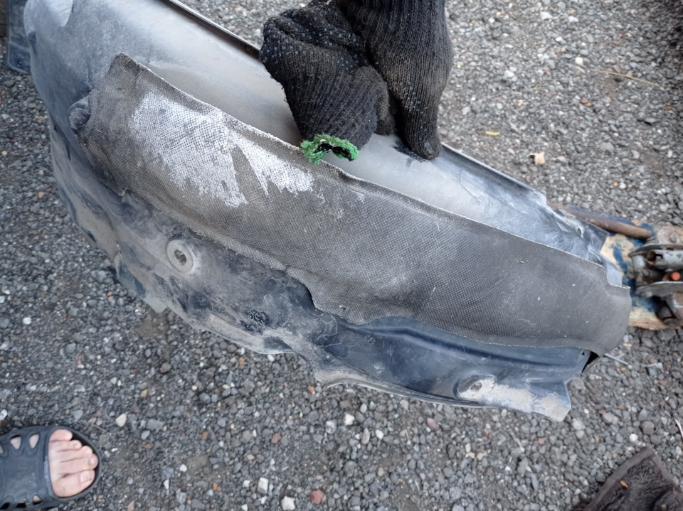 8. Вот такая штука на подкрылках с завода. — Honda Accord (8G)