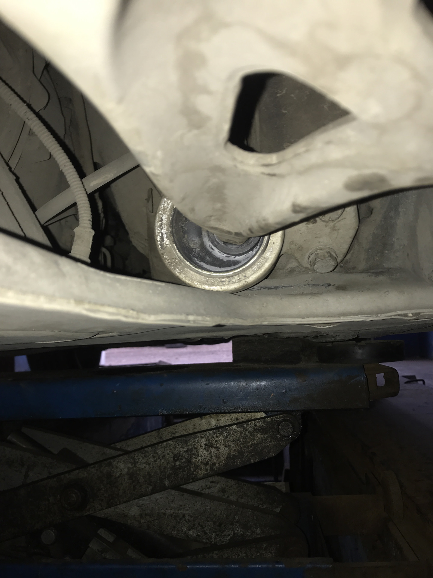 Установка сайлентблоков от BMW Z4 — BMW 3 series Coupe (E46), 3 л, 2002 ...