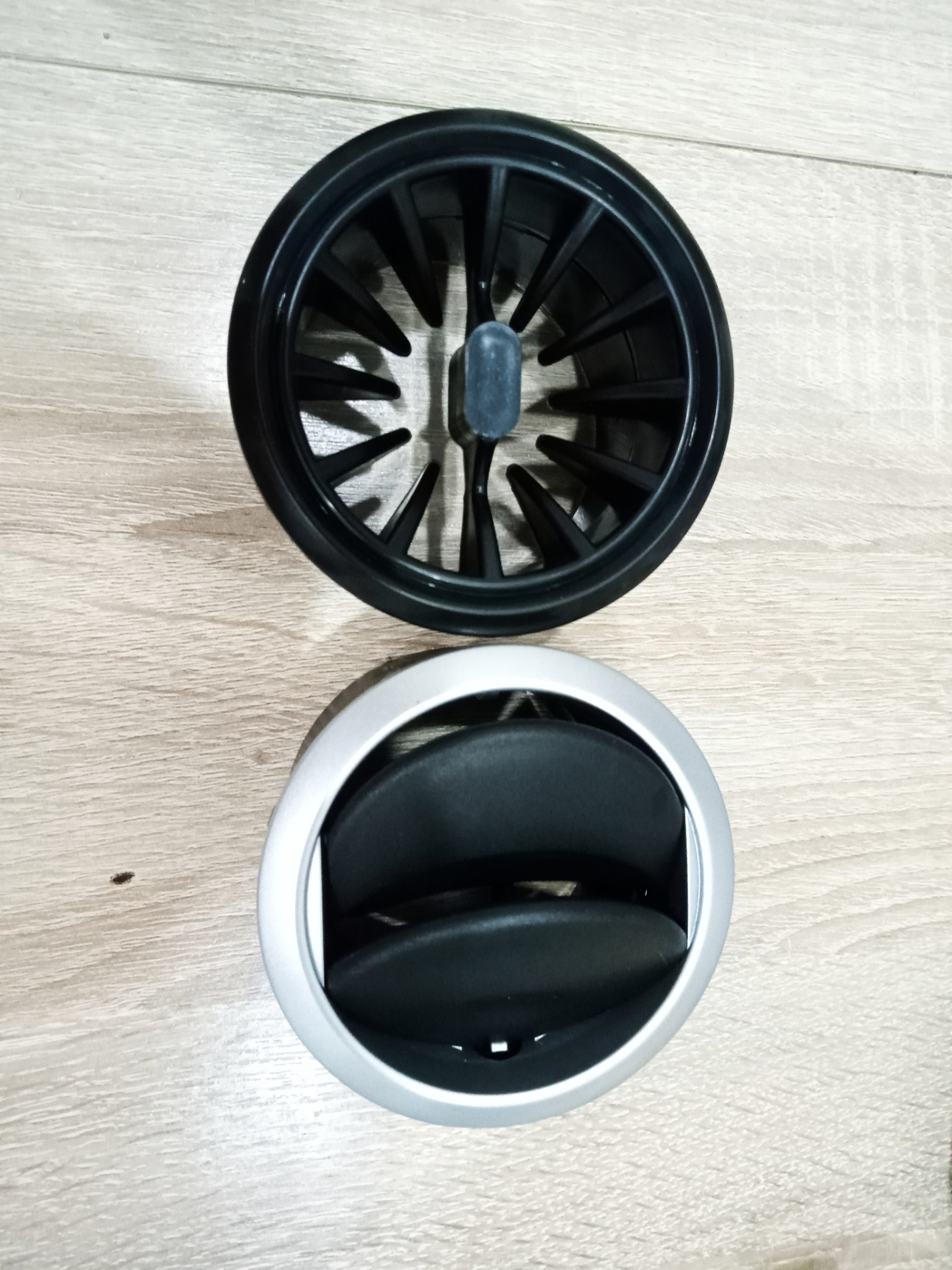 131591 км:свечи, ВВ провода, воздуховоды под amg — Lada Гранта лифтбек ...