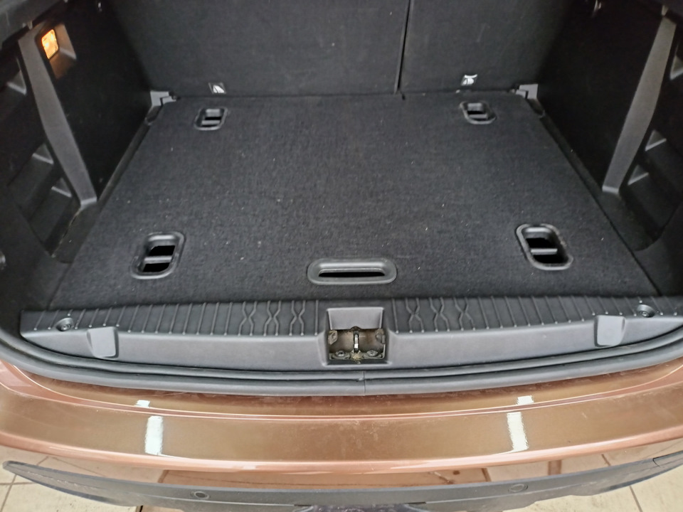 Пластиковая накладка в багажник — Lada XRAY, 1,6 л, 2016 года | тюнинг ...