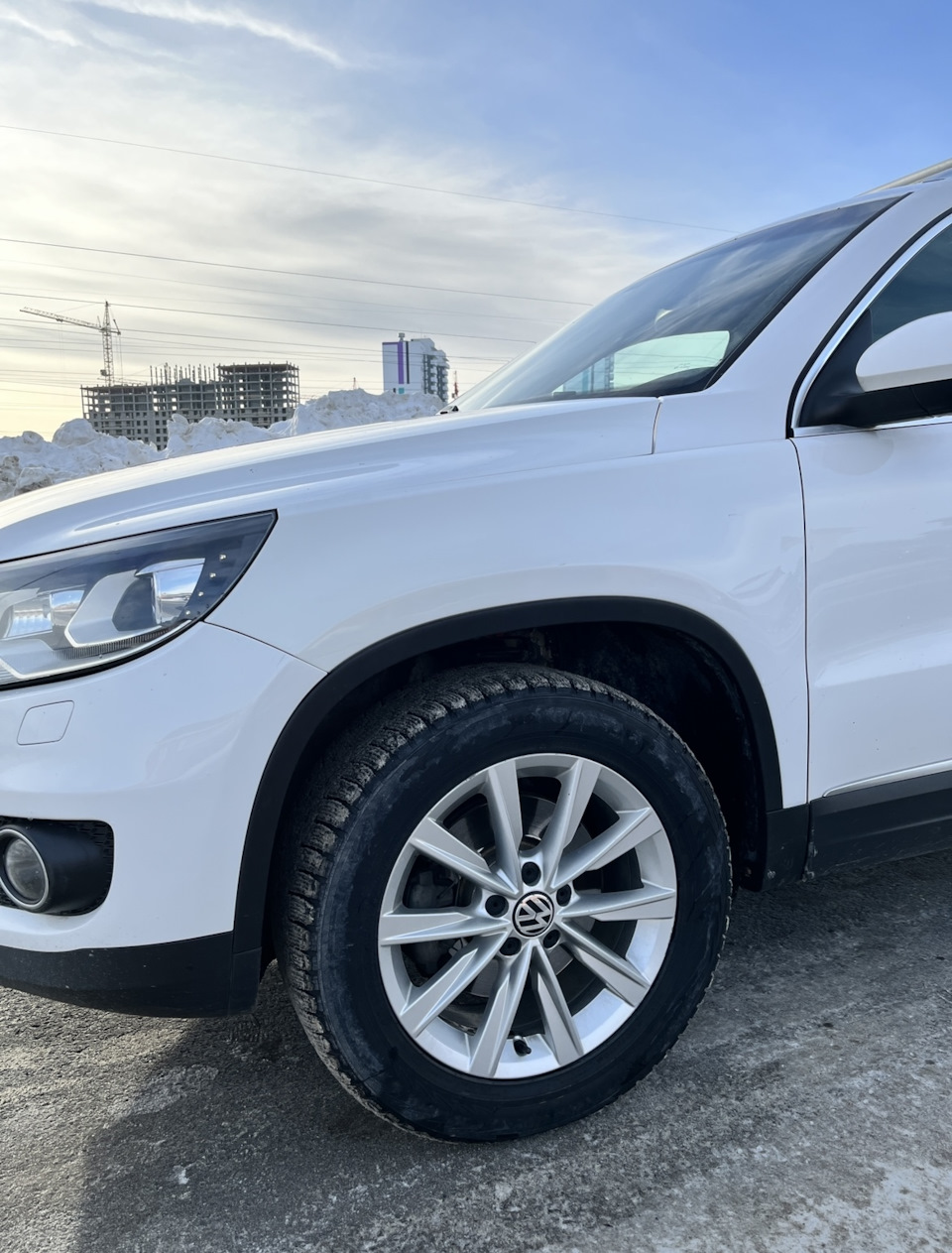 Накладка крыла — Volkswagen Tiguan (1G), 2 л, 2012 года | стайлинг | DRIVE2