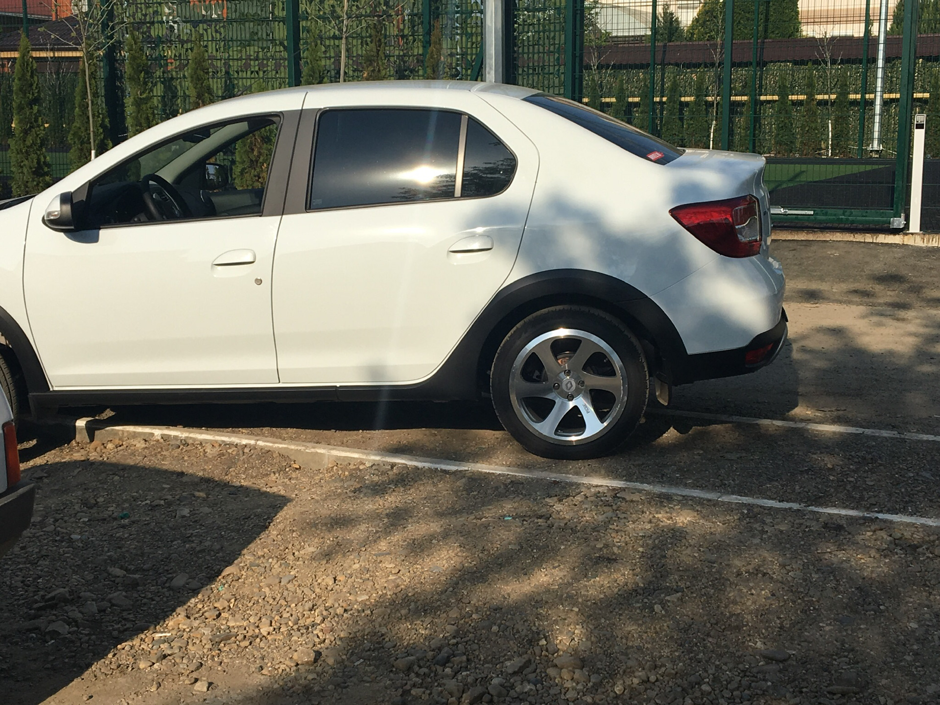 Рено логан степвей тюнинг фото Шумоизоляция Logan Stepway - Ощущения - Renault Logan Stepway, 1,6 л, 2018 года 