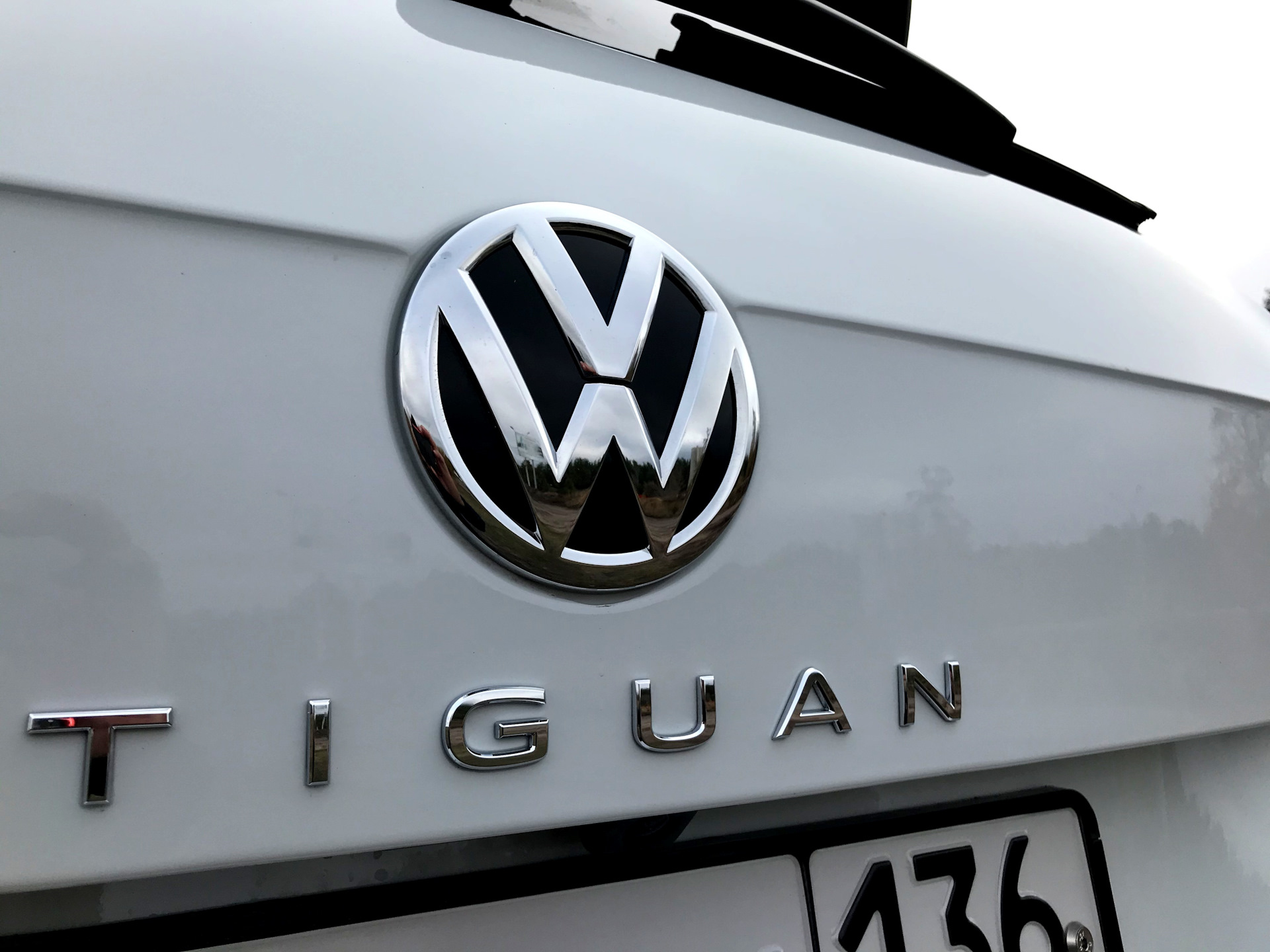 Тигуан шильдики. Generation 6 шильдик Фольксваген. Шильдики Volkswagen Jetta 5. Volkswagen Tiguan значок. Фольксваген Туарег 2011 шильдик.