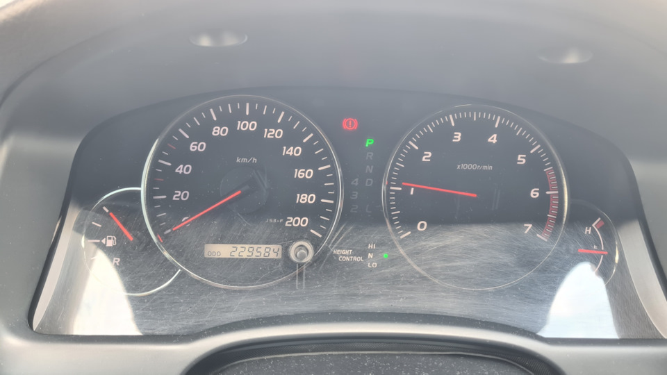 Пробег на выезде из Минусинска — Toyota Land Cruiser Prado 120-series. Запчасти на фото: 153200