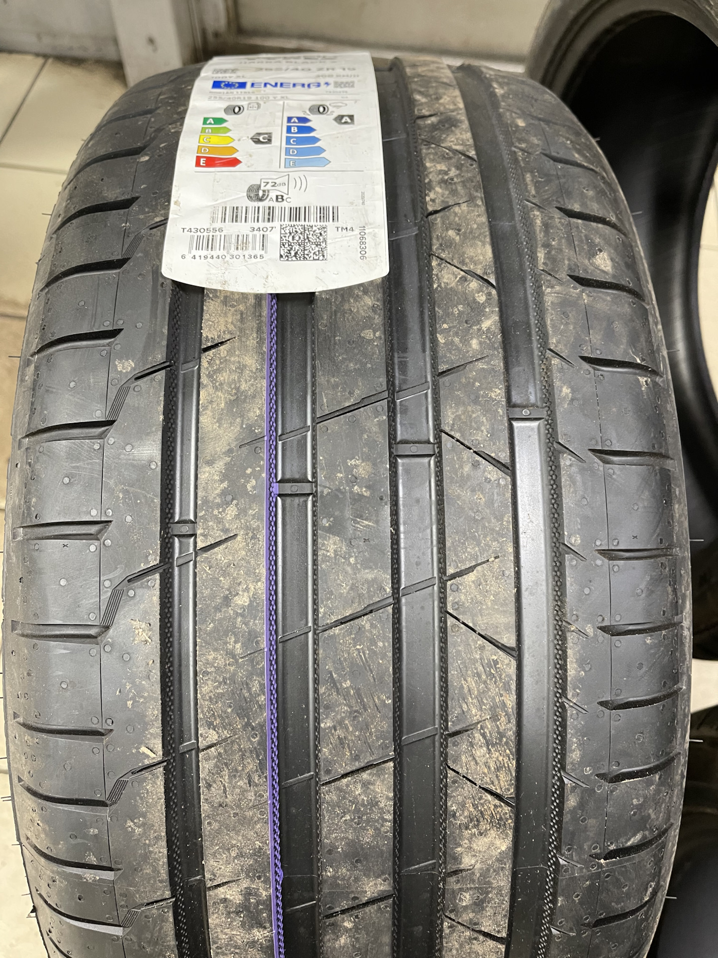 Nokian hakka black 2