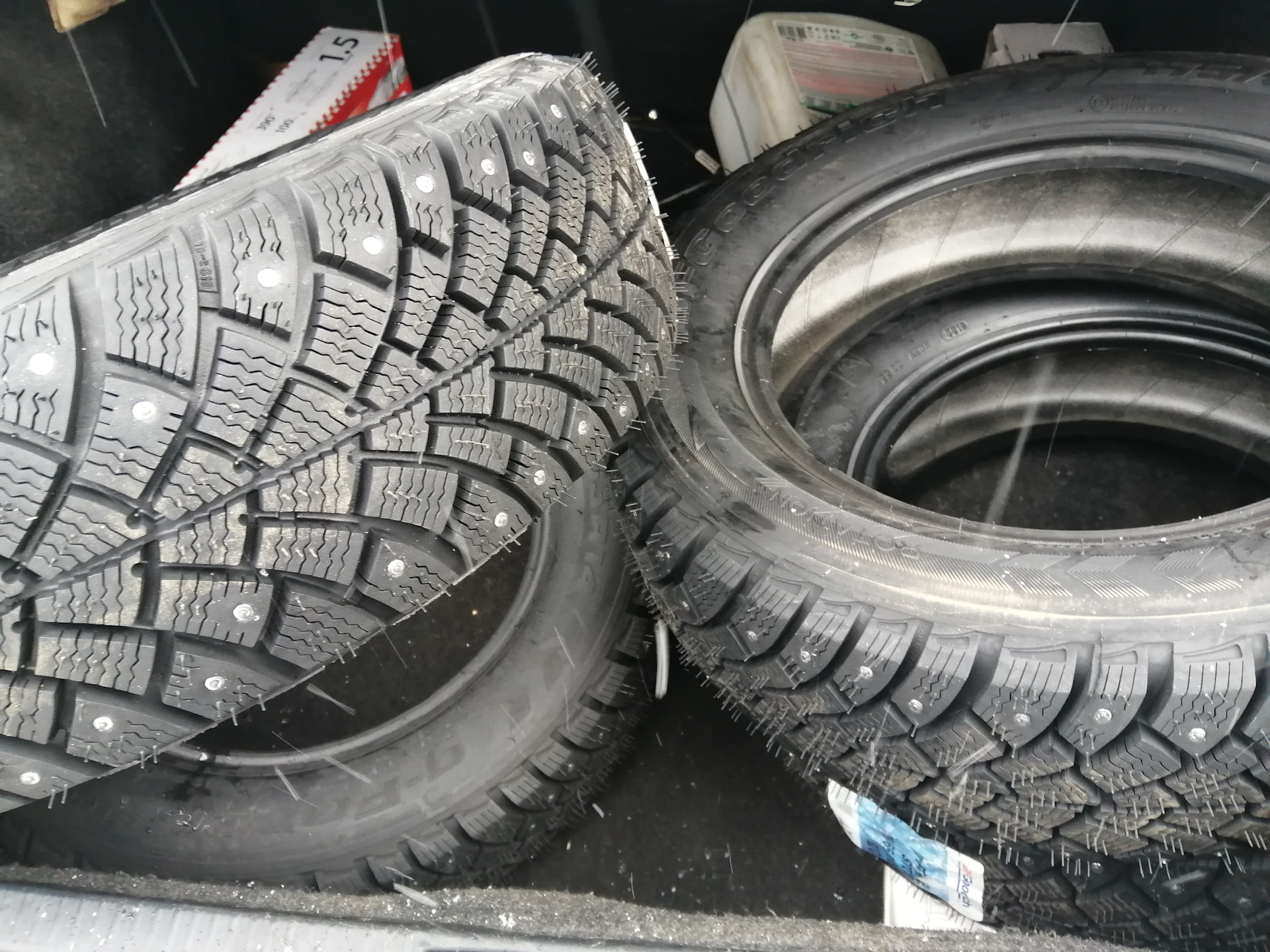 Зимние резины 65 175. BFGOODRICH G-Force stud 175/65 r14. BFGOODRICH G-Force stud шип 175-65r14 82q. BFGOODRICH 175/65r14 82q g-Force stud. R14 175/65 BFGOODRICH 82q g-Force stud TL.