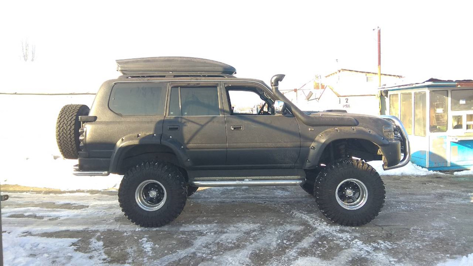 Проставки передние выброшены, поставленные усиленные пружины, НО, немного хапанули толстый прут для навивки, прийдется делать новые передние пружинки с немного тоньшего прутка… — Mitsubishi Pajero Sport (1G)