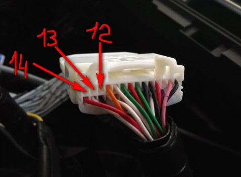Как подключиться к тойота рав 4. Штатный usb разъем toyota rav4. Магнитола с климат контролем рав4 4 поколения. Тойота рав 4 не заводится. Кнопка громкой связи рав 4 поколение 3.
