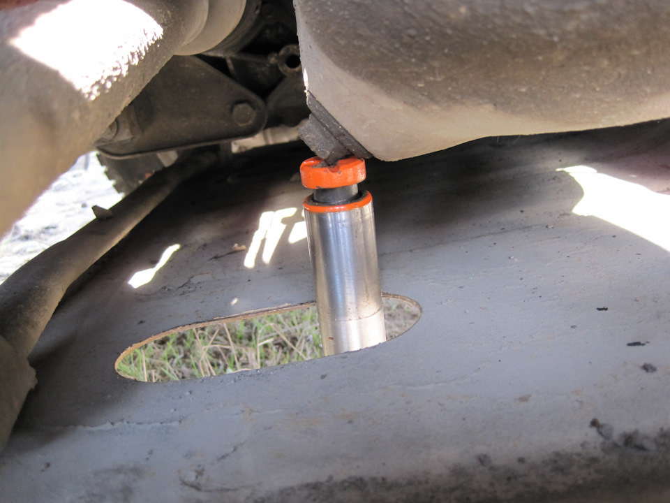 8GAAAgKUPeA 960 Как открутить подушку двигателя приора