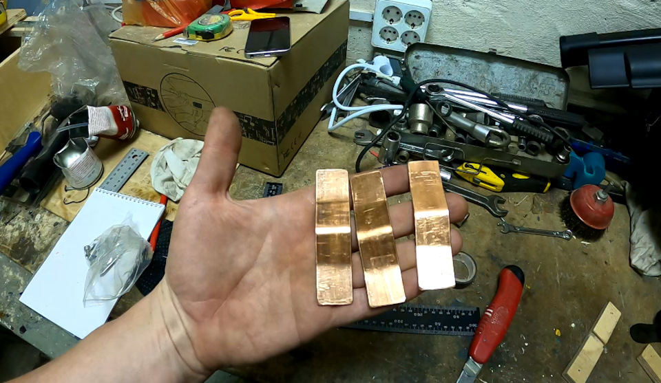 Осталось просверлить дырки и накинуть на АКБ — Citroen Jumper (2G)