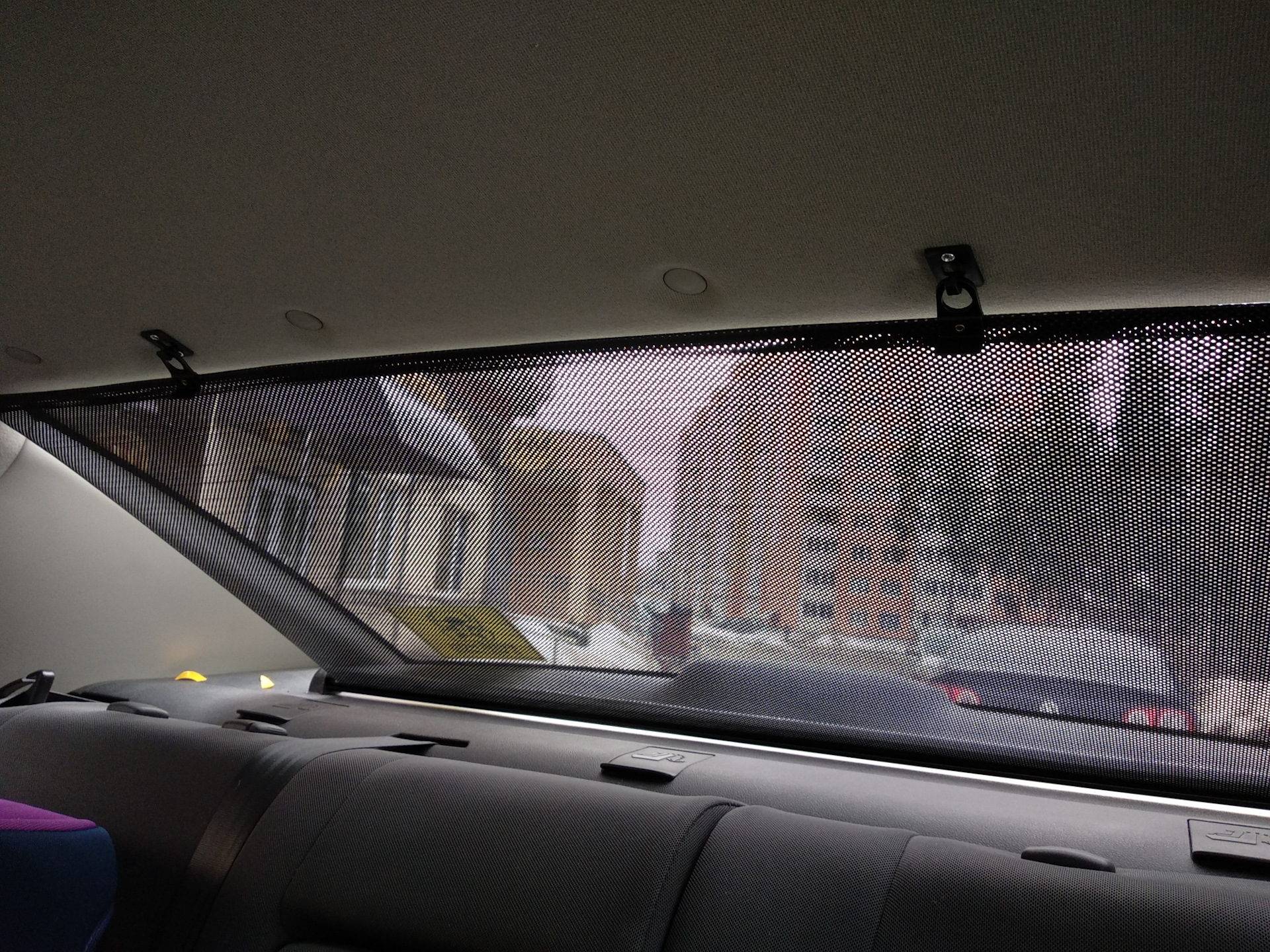 Солнцезащитные экраны на стекла. Шторка DOLLEX sd779. Шторка на стекла Kia Carens 2. Автомобильные шторки 2109 лобового стекла. Шторка солнцезащитная на лобовое стекло для Киа Оптима 2016.