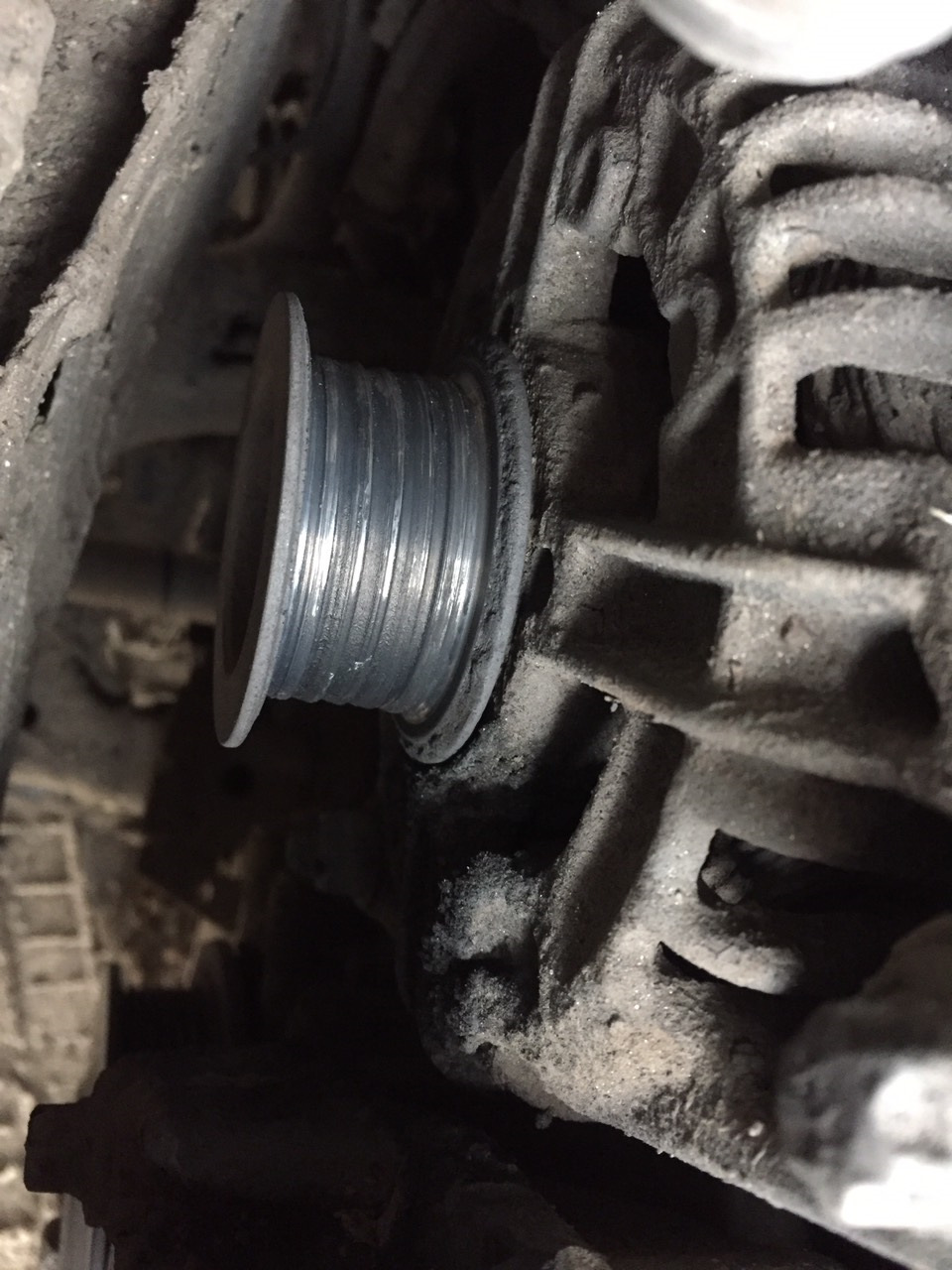 Порвался ремень генератора. — Opel Zafira A, 2 л., 2000 года | поломка ...