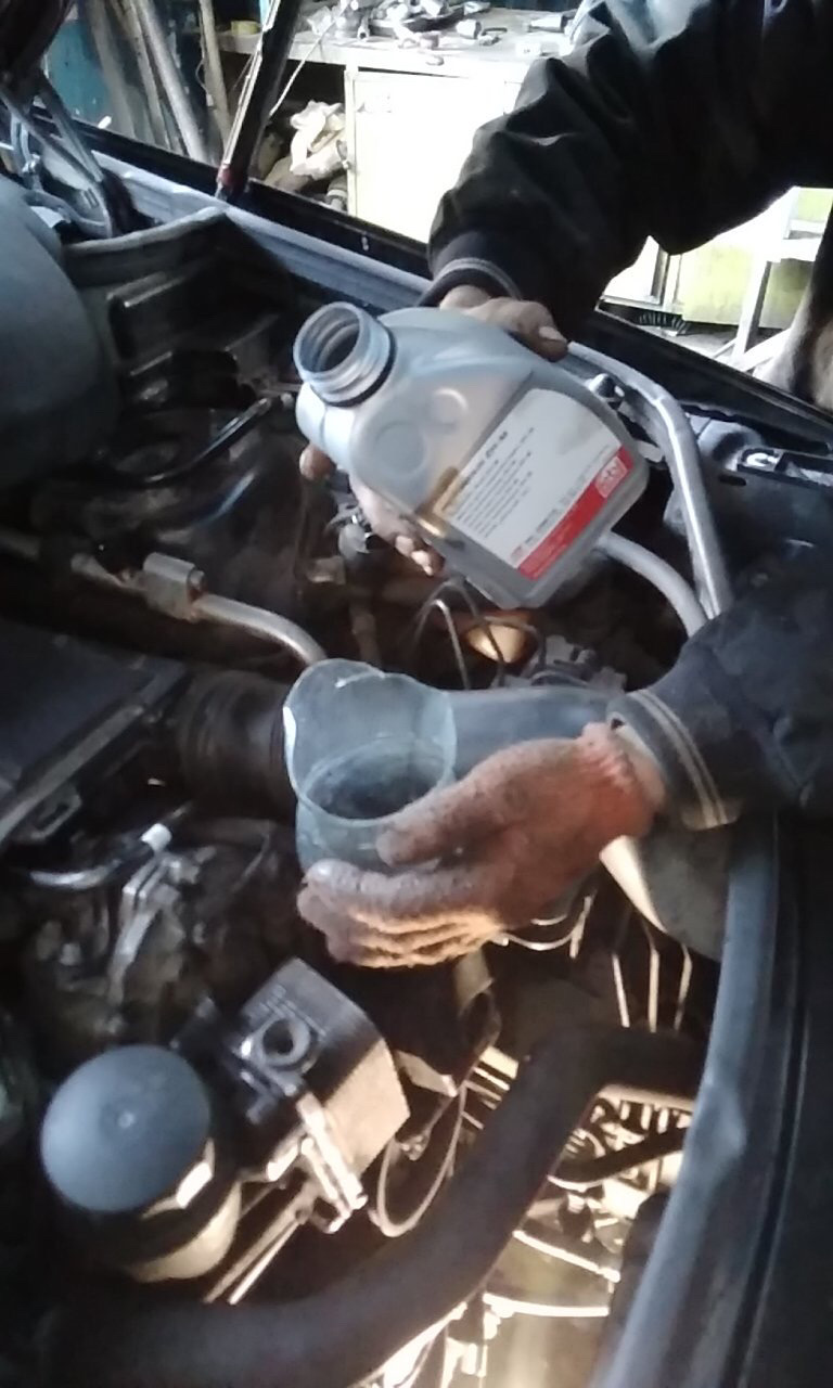 2. 2 дизель. фильтр гура мерседес w201. замена жидкости гур мерседес. 2 замена жидкости гур.