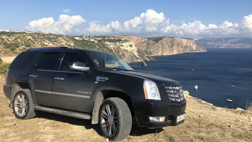 Cadillac Escalade борт 106