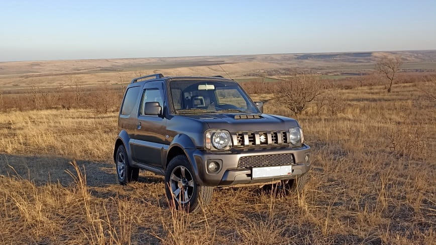 Стол в suzuki jimny