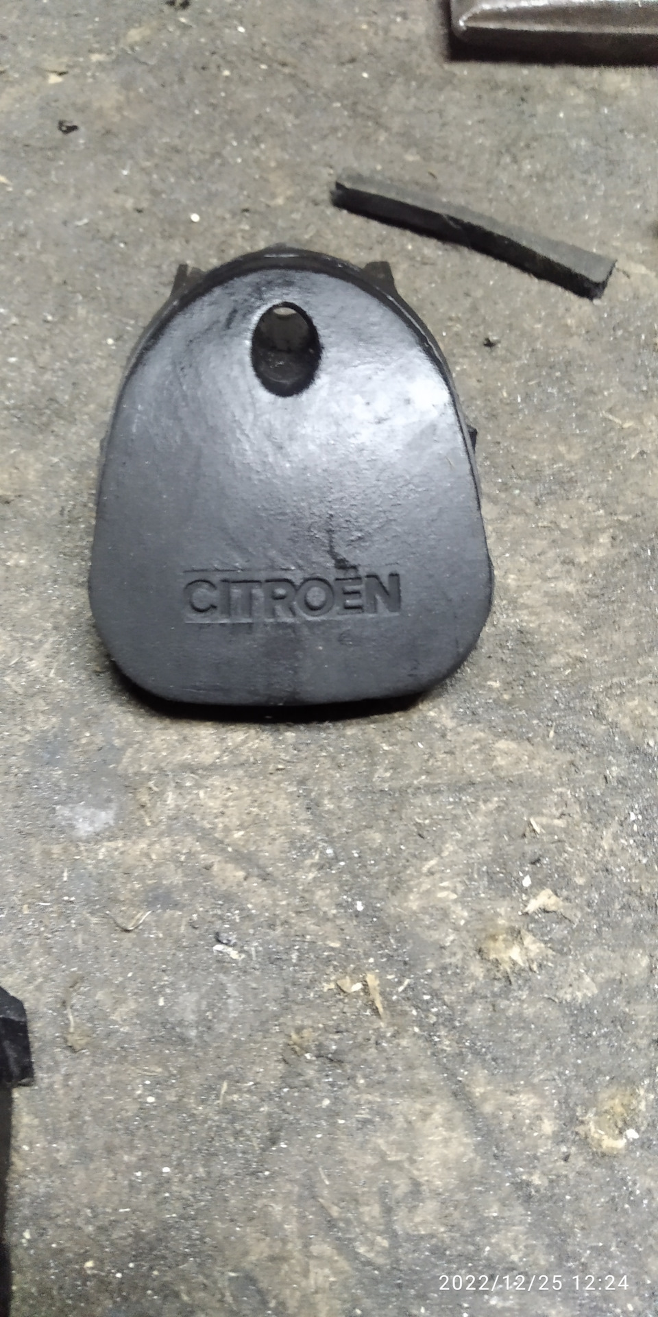 Поперечины на крышу — Toyota RAV4 (I), 2 л, 1995 года | своими руками ...