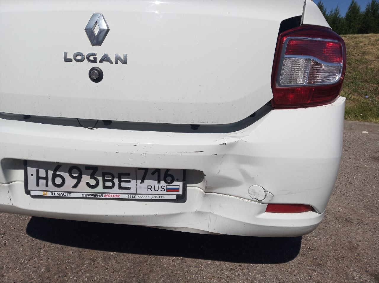 Рено логан 1 зад. Рено логан зад. опора зад логан. камера на зад рено kangoo 1. зад рено латитуд рест.