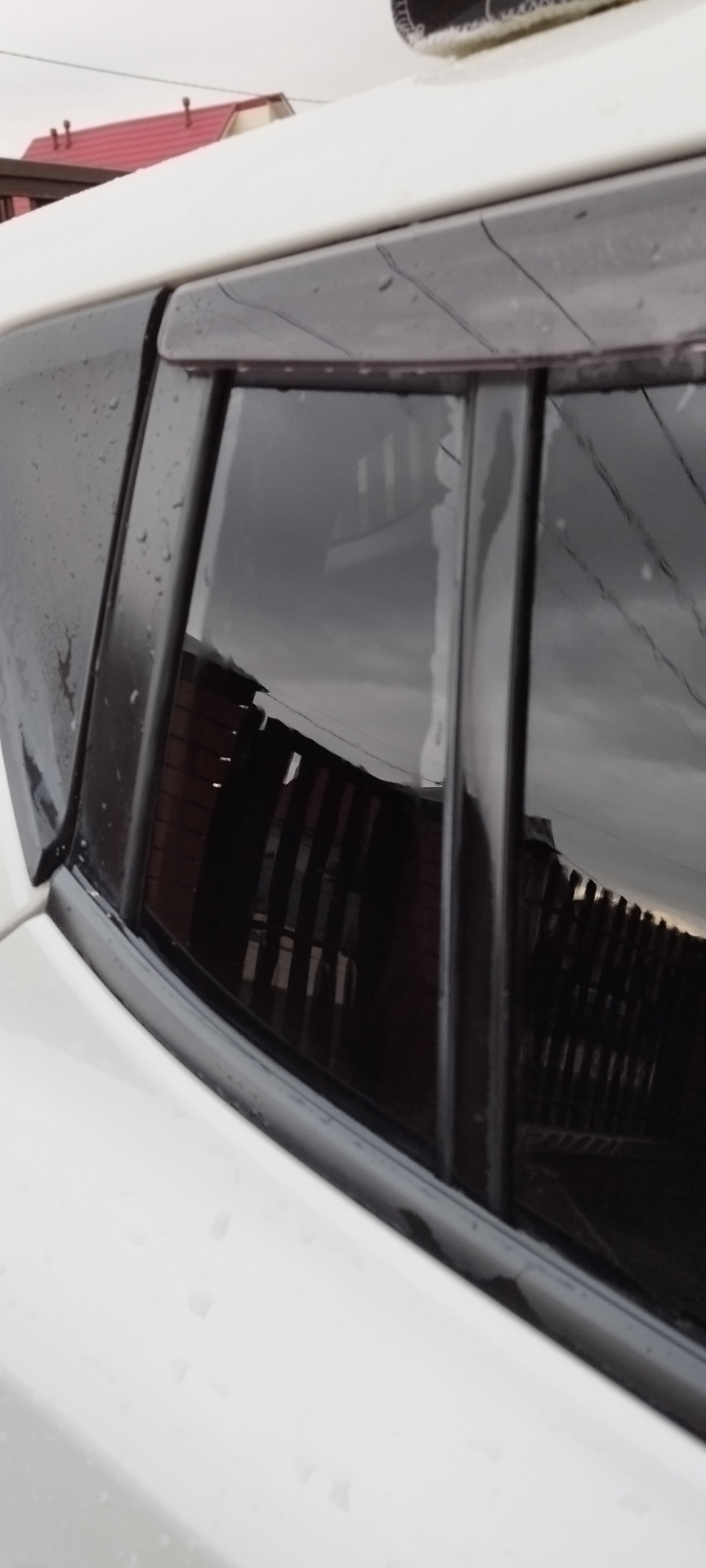 Победа над водным камнем на окнах. — Nissan Leaf (1G), 2014 года ...