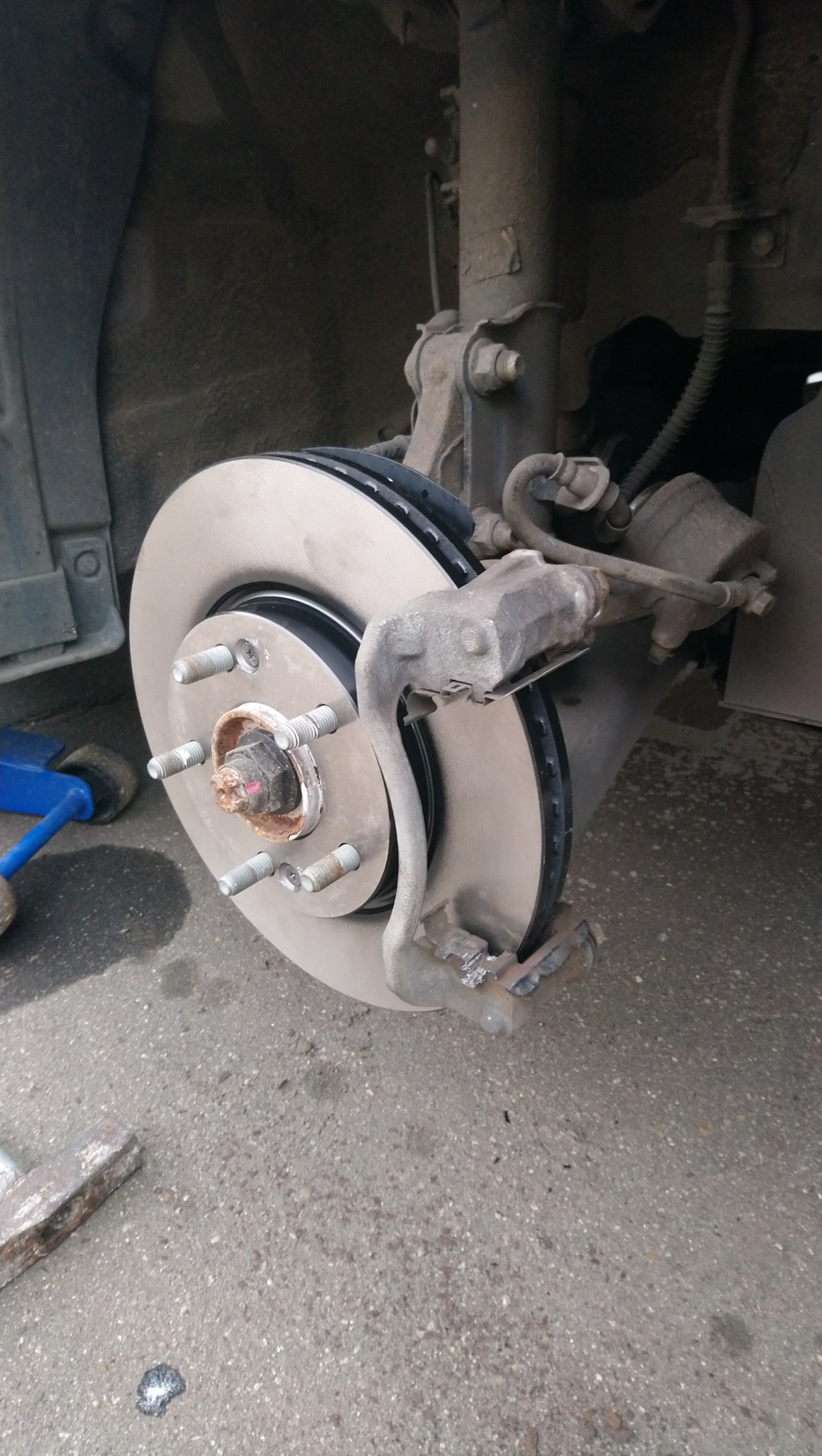 Повело тормозной диск ч.1 — KIA Cerato (4G), 2 л, 2018 года | своими ...