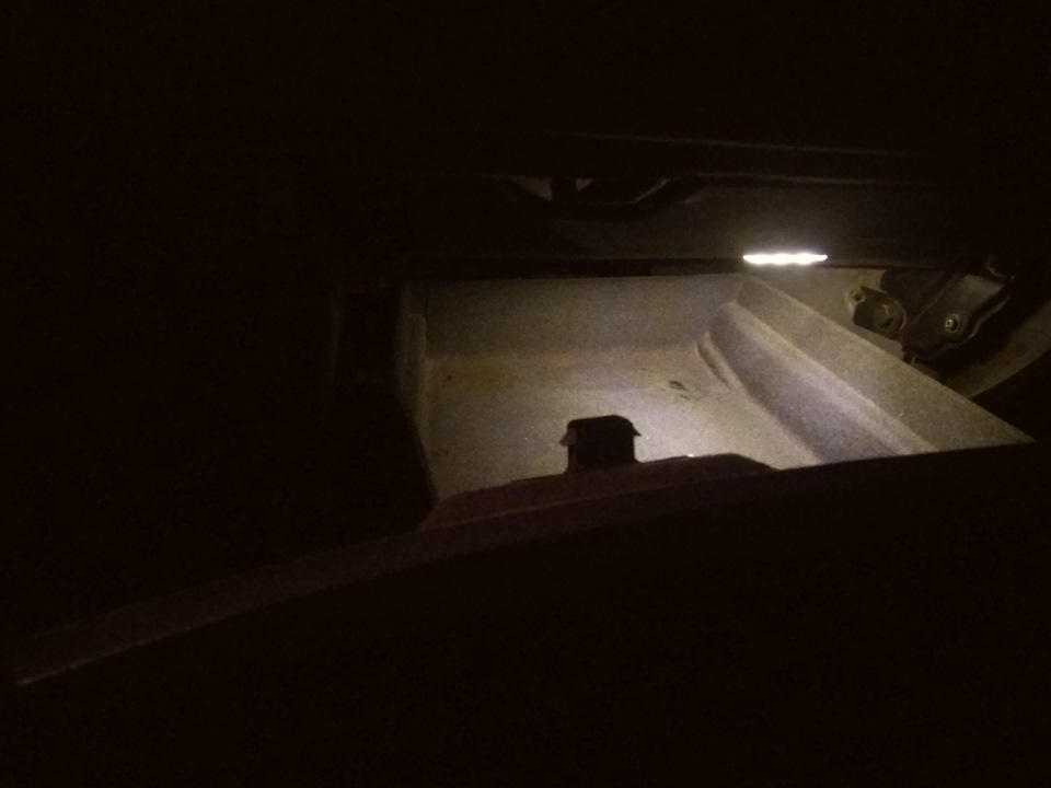 8MAAAgJwweA 960 Как открыть бардачок бмв е34