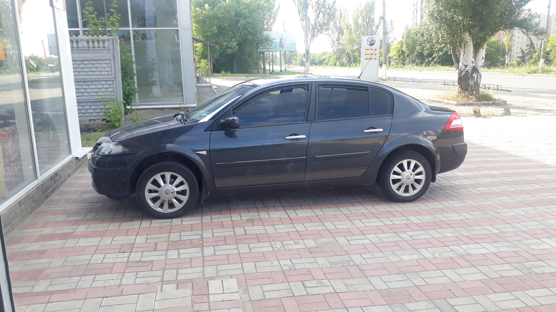 Renault Megane II 1.6 бензиновый 2009 | 