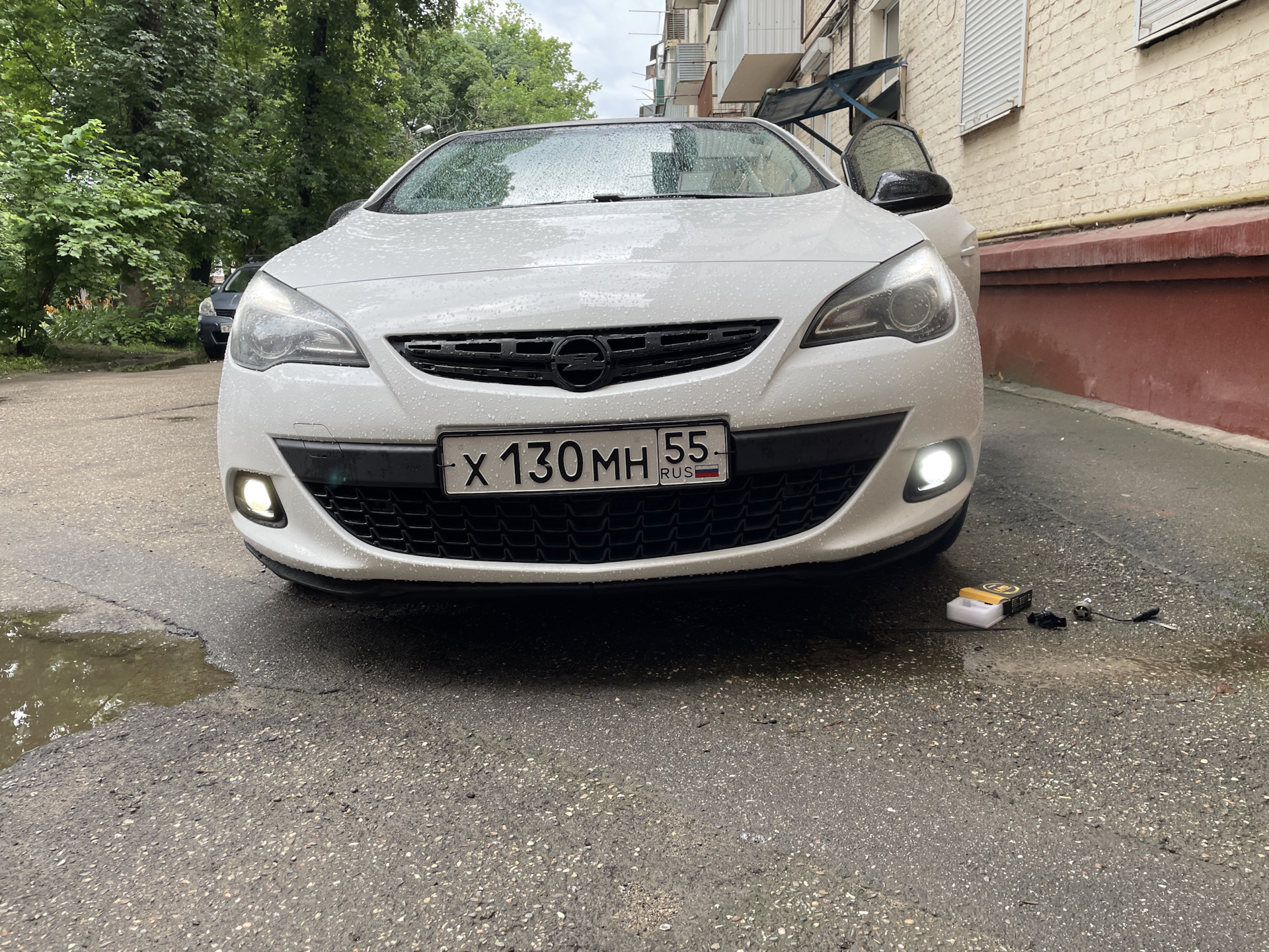 Противотуманки опель j. ПТФ Opel Astra j GTC. ПТФ для Opel Astra j GTC 2013.