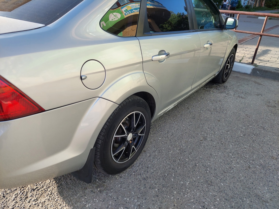 Проставки 20мм ZUZ форд фокус 2 — Ford Focus Sedan II, 1,8 л, 2009 года ...