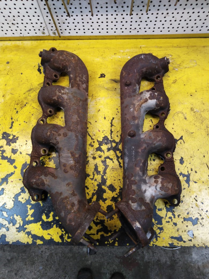 выхлопные коллектора шевроле субурбан 7.4 8.1. Б/у | 10 000 ₽ в городе ...