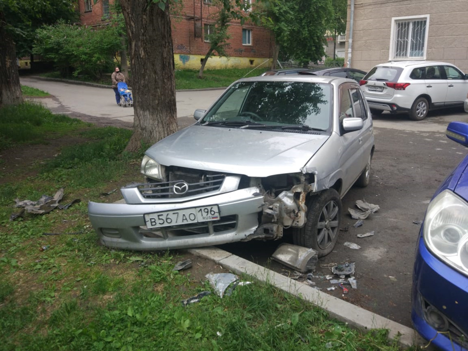 Фото в бортжурнале Mazda Demio (1G)