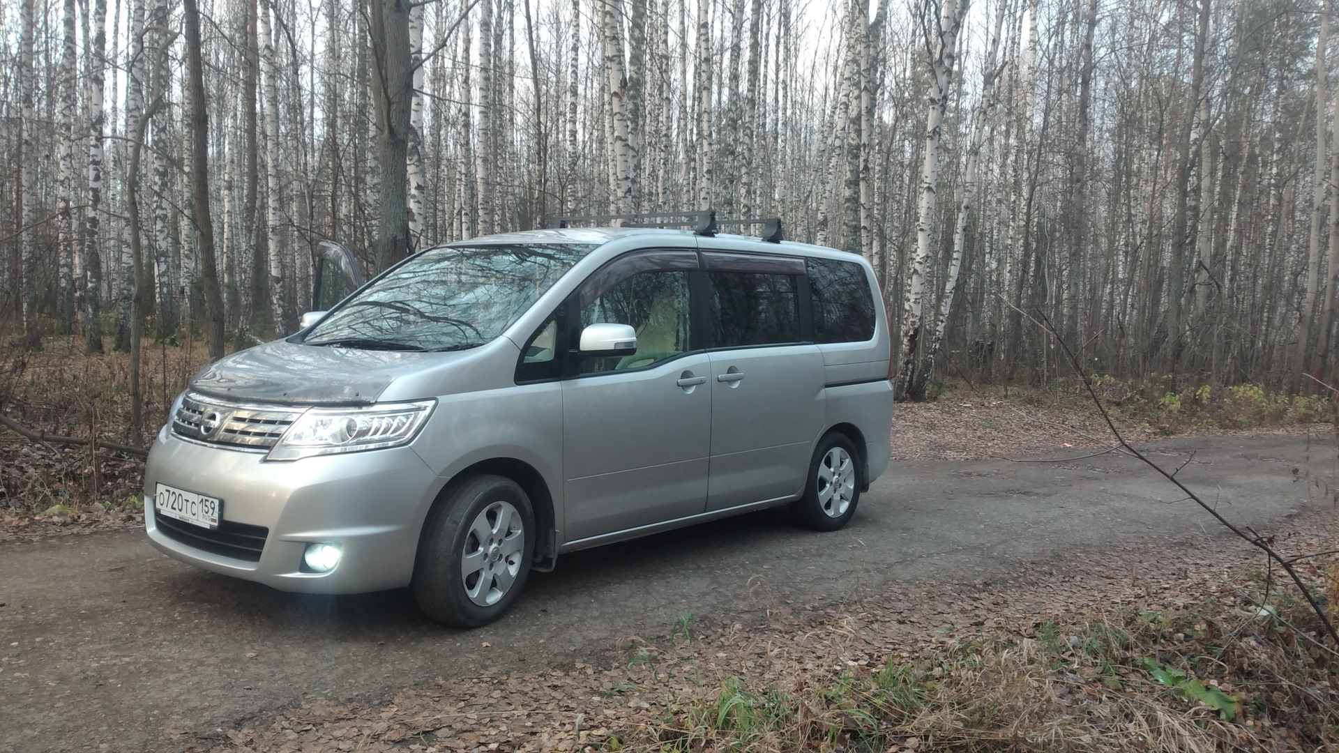 Nissan Serena 2009. Nissan Serena 2007. Ниссан Серена. Полная комплектация Ниссан Серена 2009г.