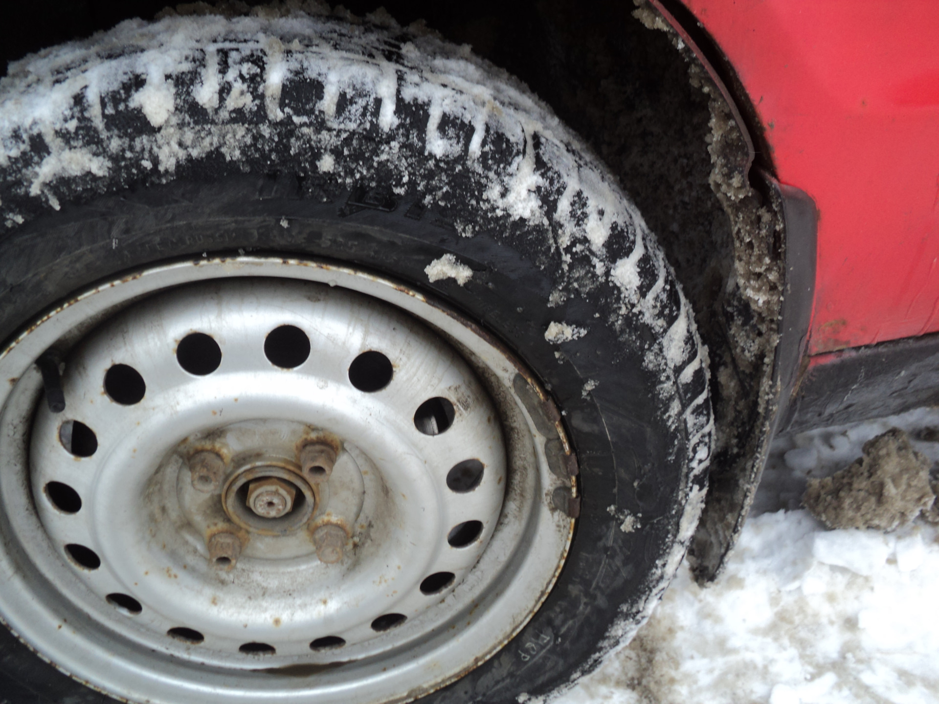 Черная полоса 😒 Повело левую стойку. Подлянка от коммутатора Вика. — Skoda  Felicia, 1,3 л, 1996 года | поломка | DRIVE2