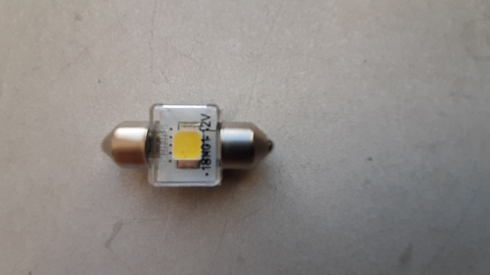 Датчик температуры, лампа освещения салона. — Toyota Avensis I, 1,8 л ...