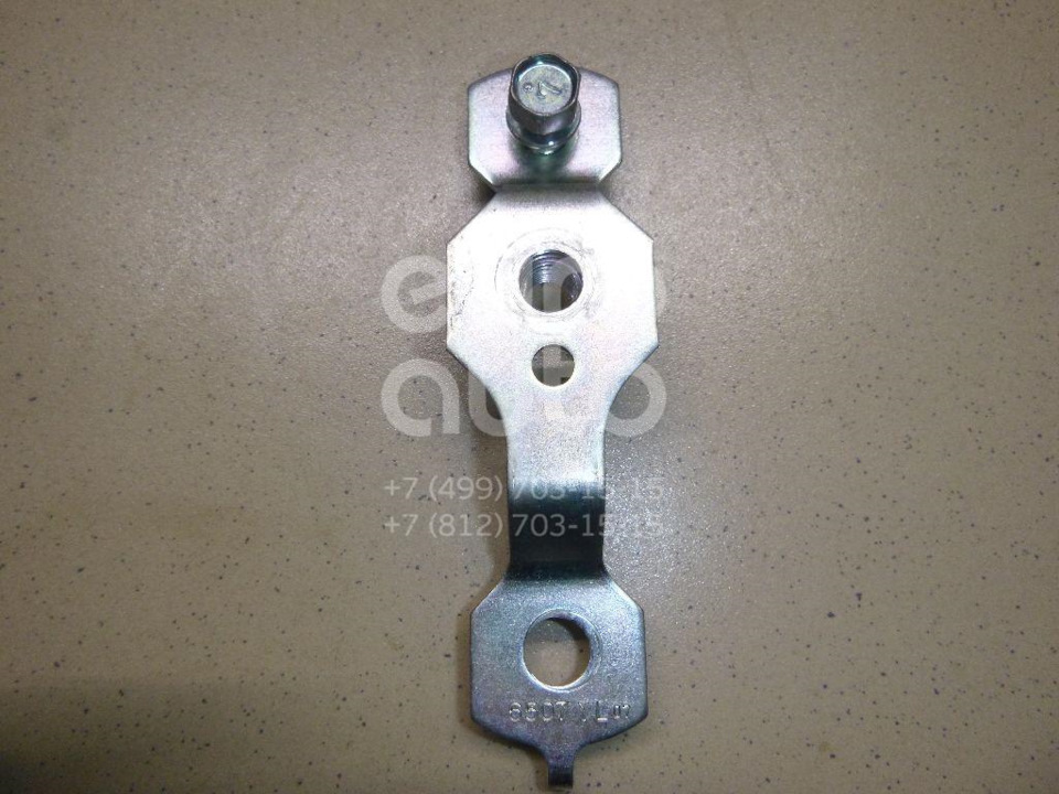 868684N100 Кронштейн плечевого ремня безопасности NISSAN INFINITI ...