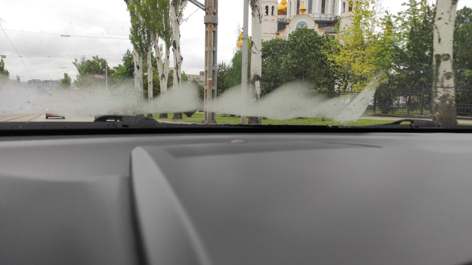 Запотевание лобового стекла — Toyota Camry (XV50), 2,5 л, 2016 года ...
