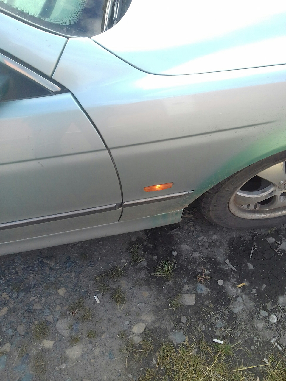 Горит поворотник на крыле — DRIVE2