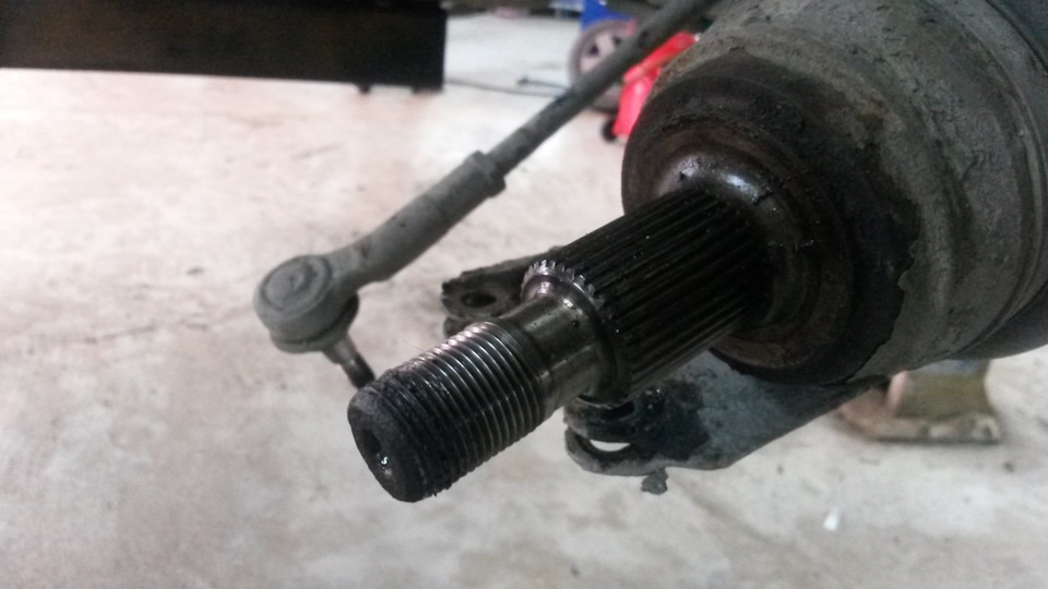 Замена правого ступичного подшипника — Volkswagen Golf Mk4, 1,4 л, 2003 ...