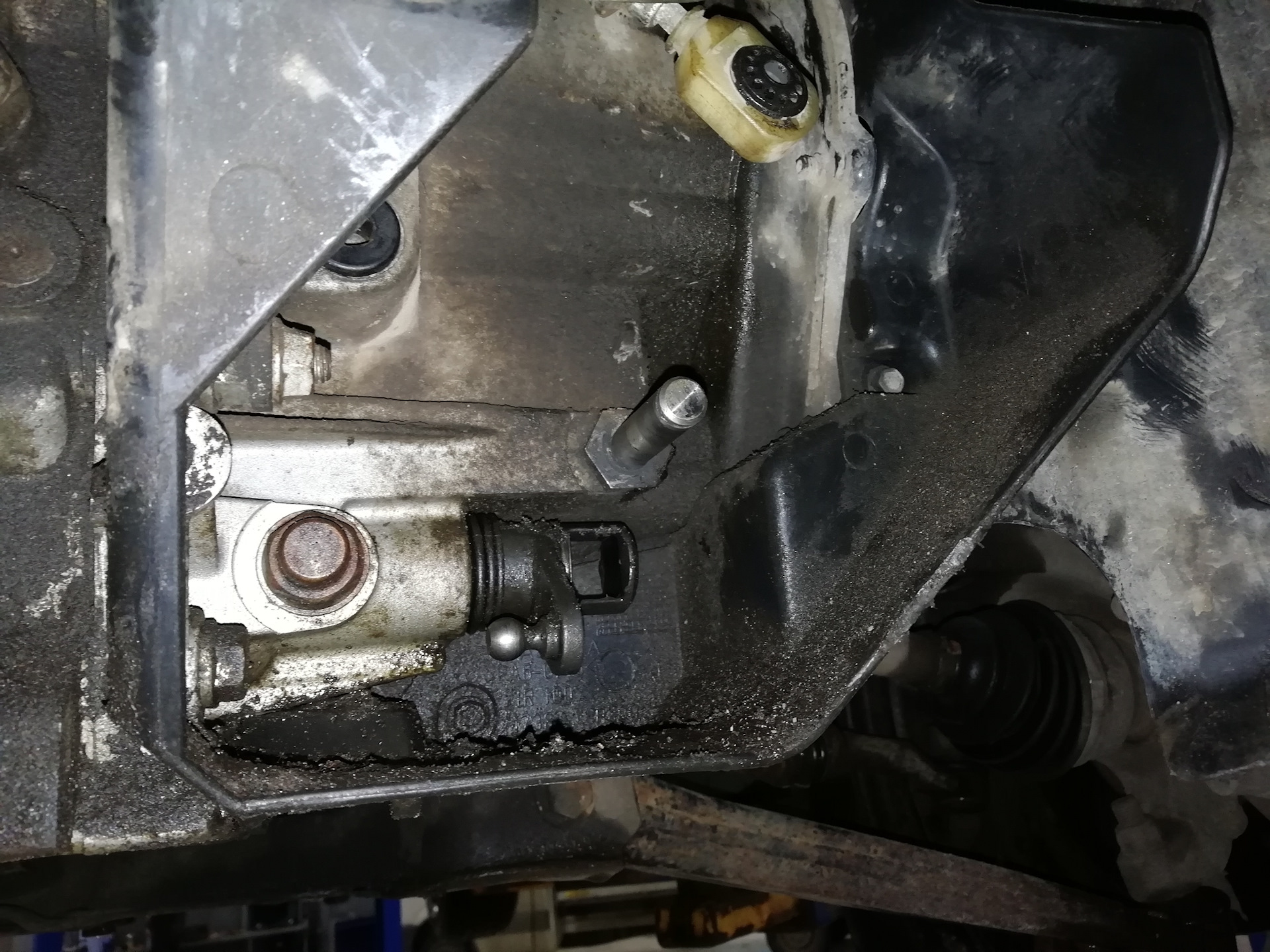 туго ходит коробка. туго ходит коробка. механизм переключения передач форд мондео 4. туго ходит коробка. туго ходит коробка.