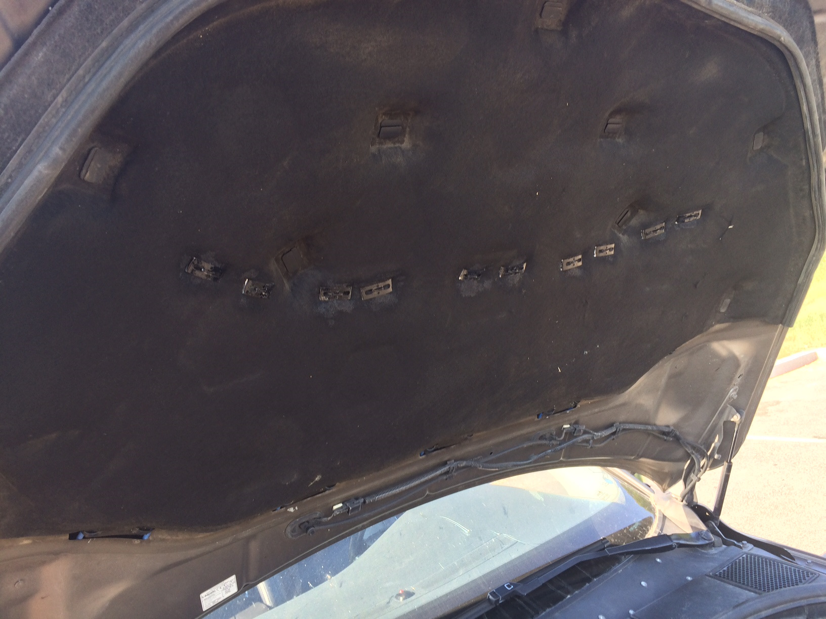 Шумоизоляция капота volvo s40. Шумоизоляция капота volvo s80 ii. Капот вольво хс70. Шумоизоляция xc90. Капот вольво s80.