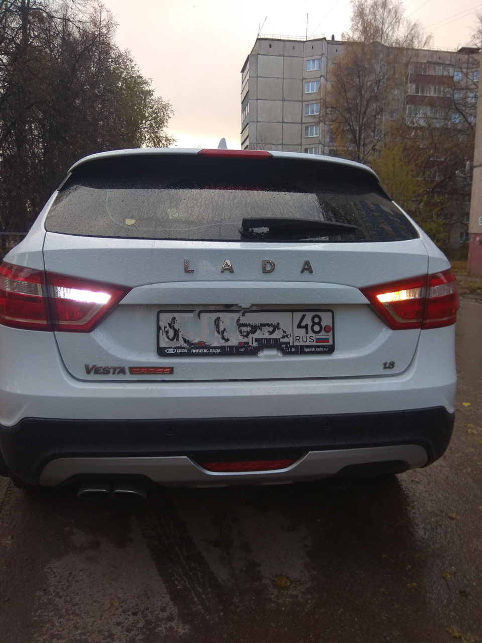 Диоды в ДХО, подсветку номера и фонари заднего хода — Lada Vesta SW Cross,  1,8 л, 2019 года | аксессуары | DRIVE2