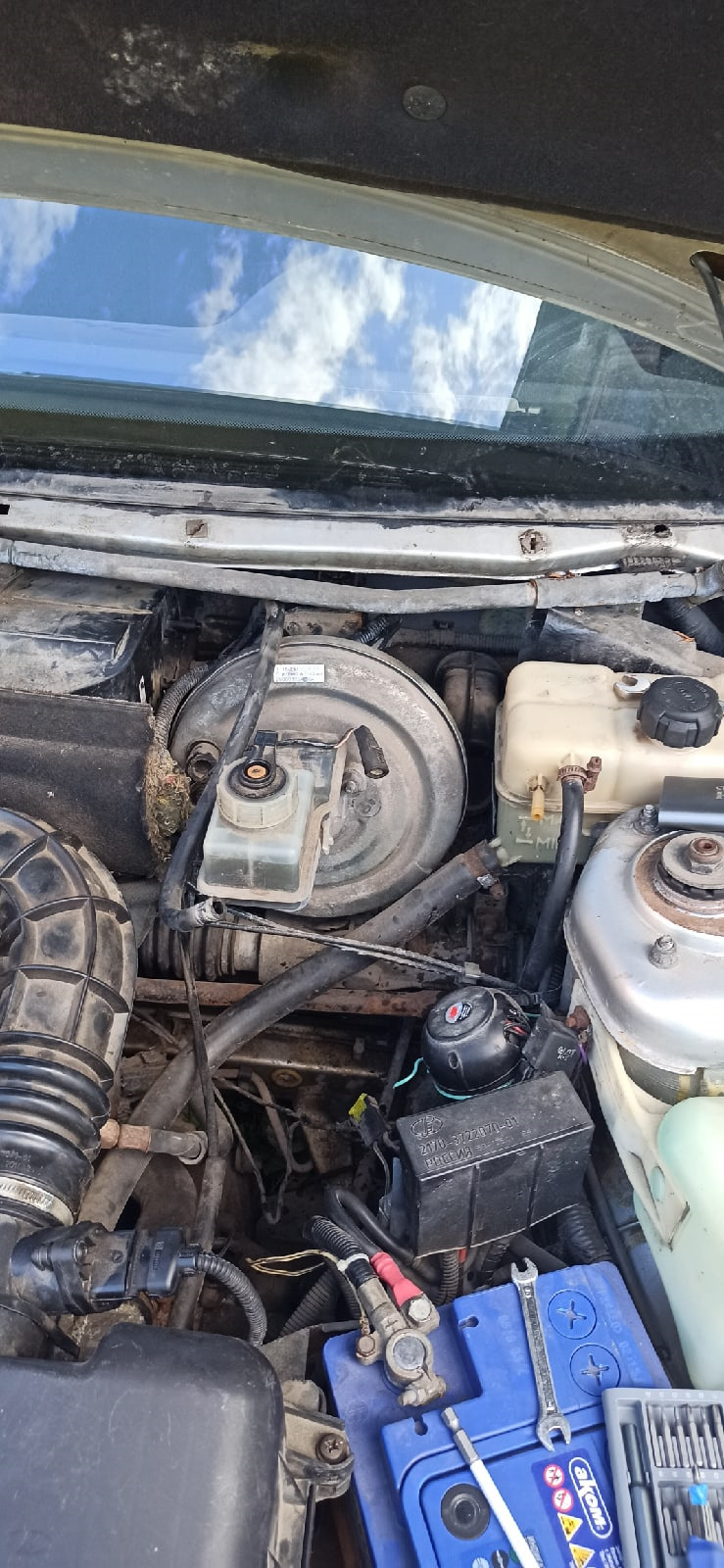 Наконец-то дошли руки до моторедуктора печки и стеклоподъёмников.Привет ...