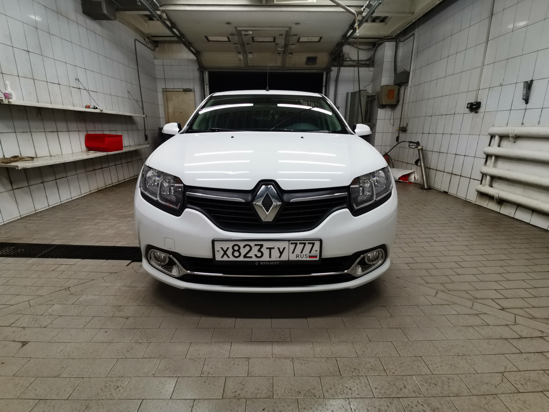 Музыка, масло и другие мелочи жизни. — Renault Logan (2G), 1,6 л, 2017 года  | наблюдение | DRIVE2