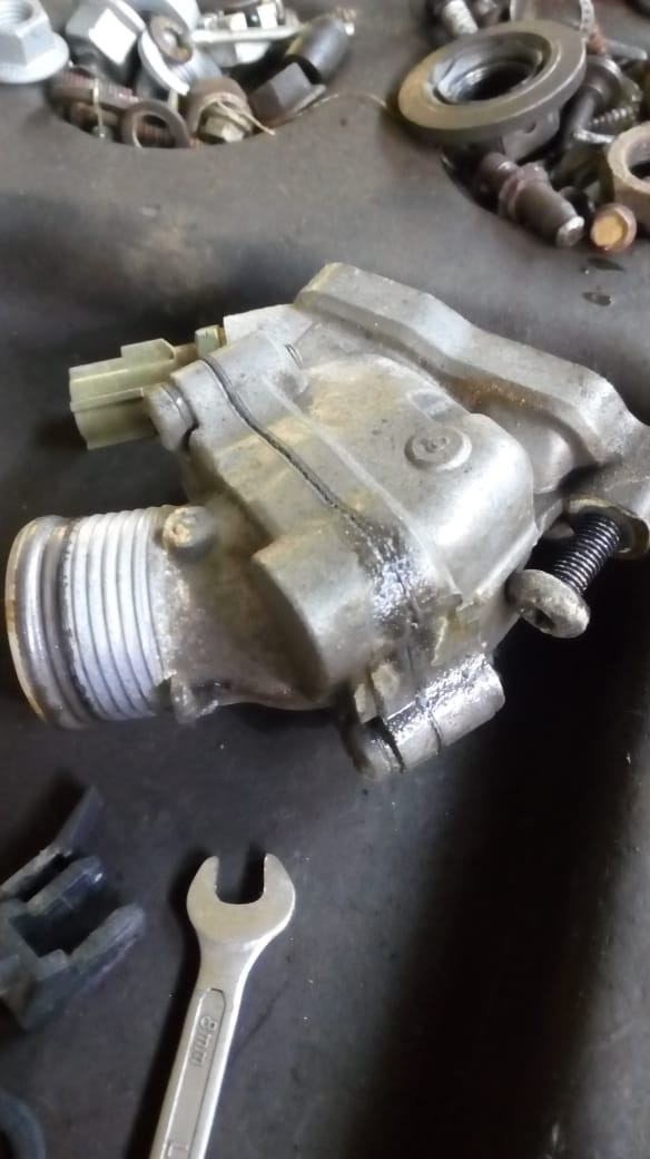 Прокладки термостата — Volvo S60 (1G), 2,4 л, 2005 года | визит на ...