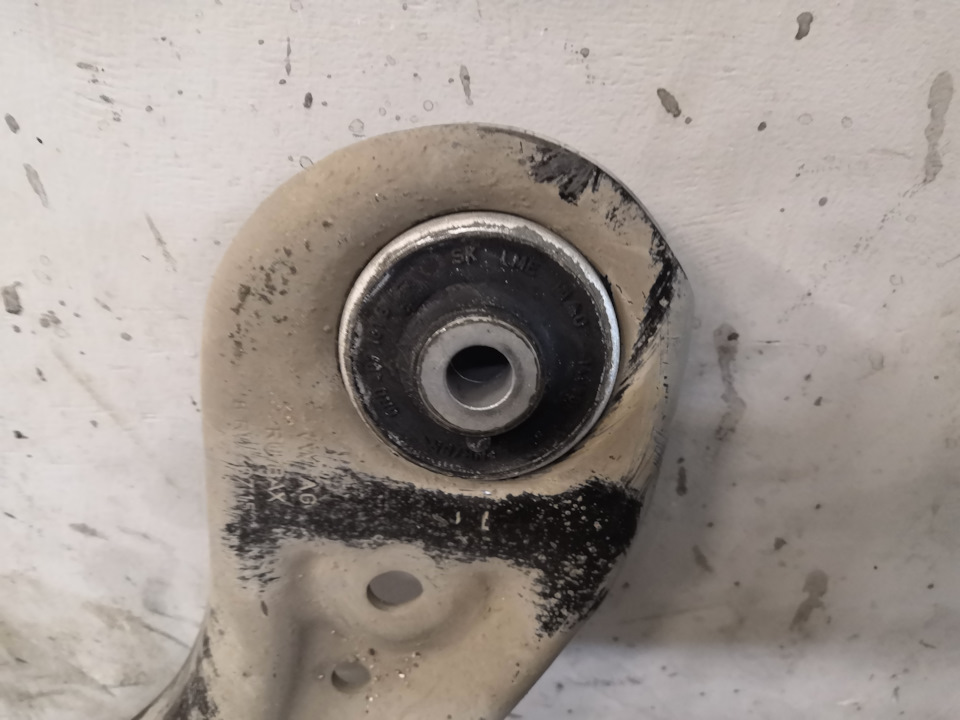 Установка цельных сайлентблоков Audi TT — Volkswagen Polo liftback, 1,4 ...