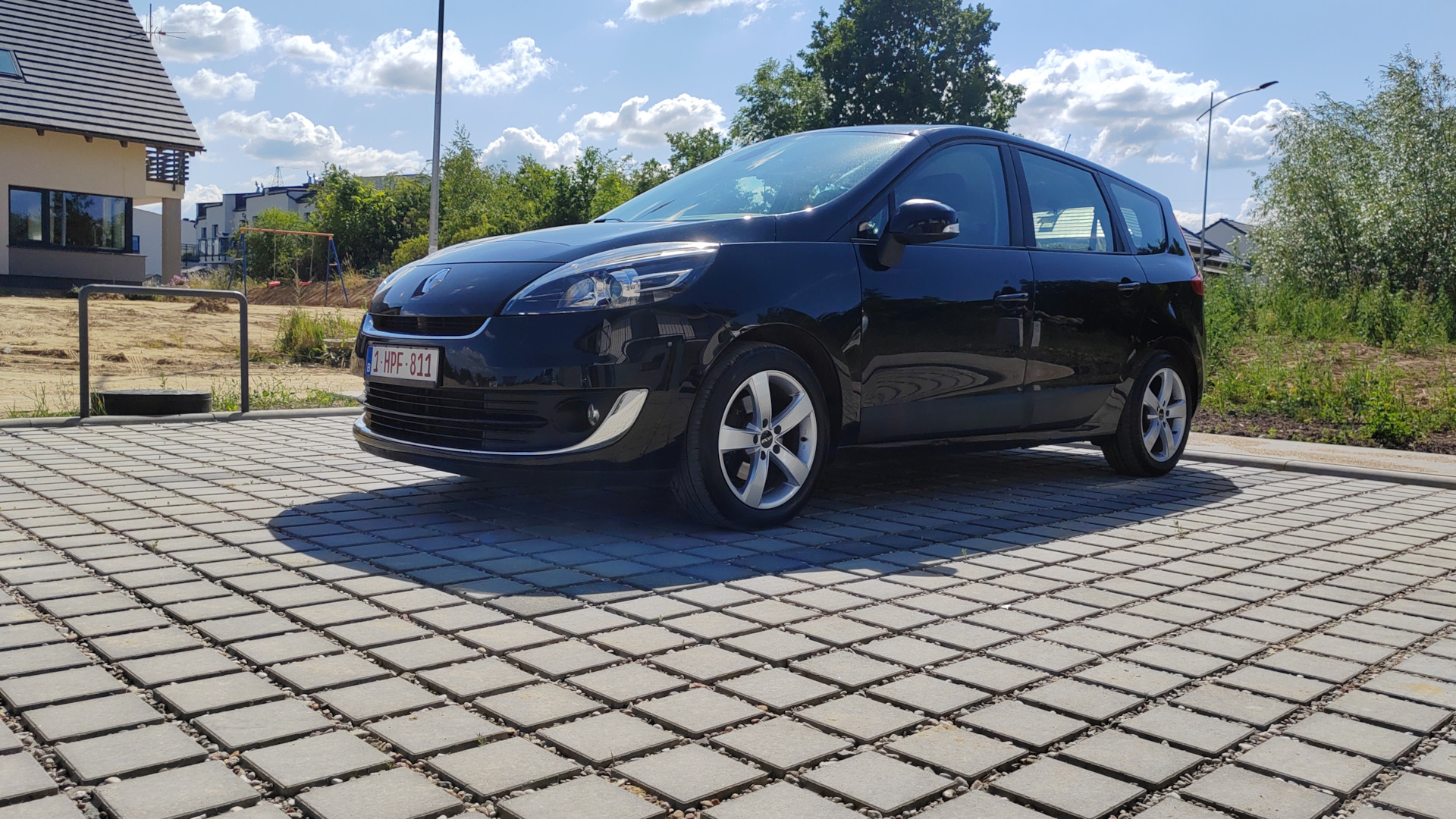 Renault Grand Scenic III 1.5 дизельный 2012 | Renówka на DRIVE2