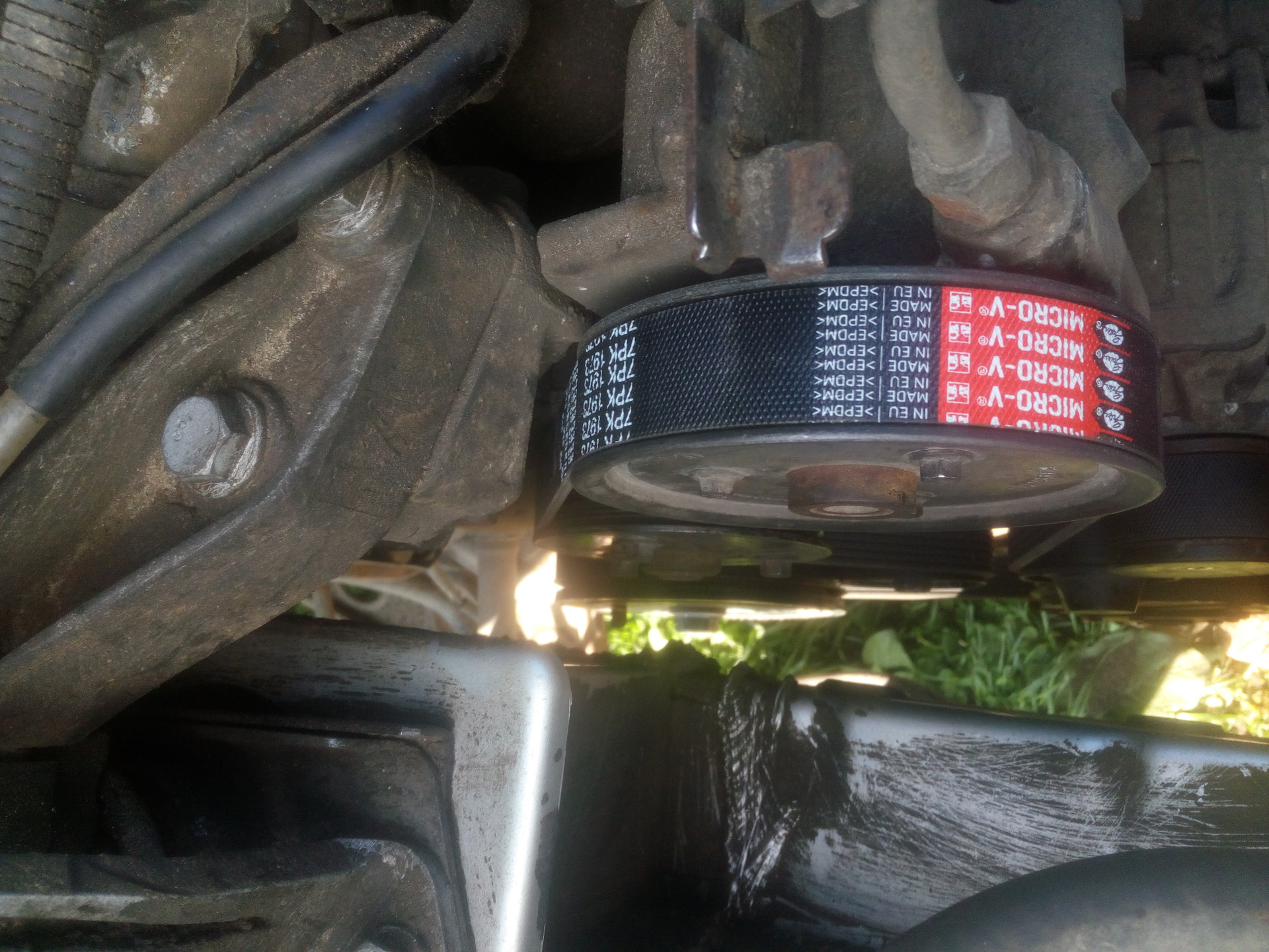 Приводной ремень+масло ГУР+верхняя подушка — Opel Vivaro (1G), 2 л ...
