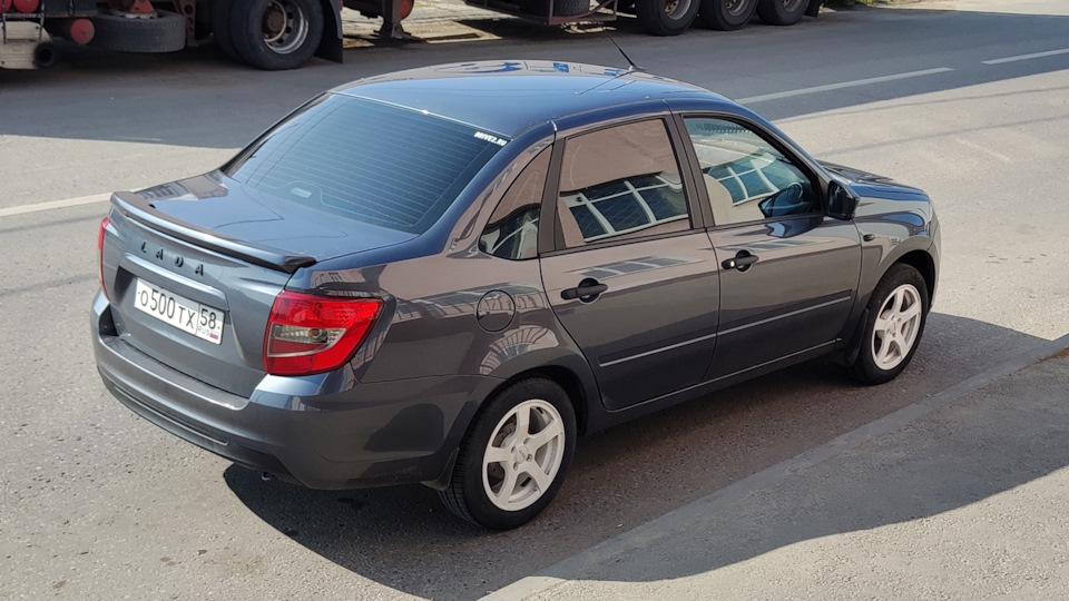 Lada Granta "Borneo MB"